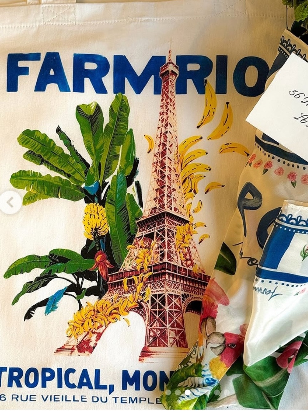 Farm Rio Tote Bag - Picture 15 of 15